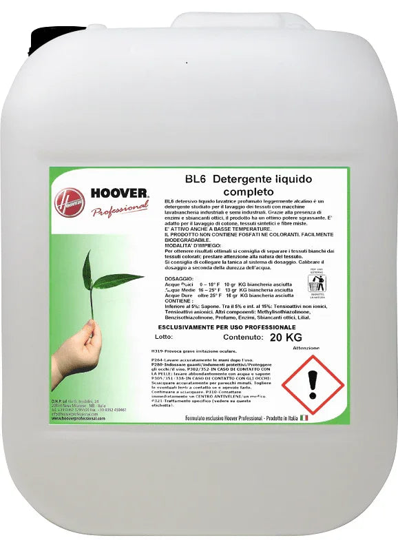 Tanica di detergente liquido professionale BL6 da 20 kg per lavanderie industriali, etichetta informativa.