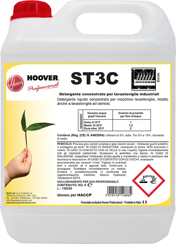 Tanica di detergente concentrato ST3C per lavastoviglie industriali, etichetta descrittiva.